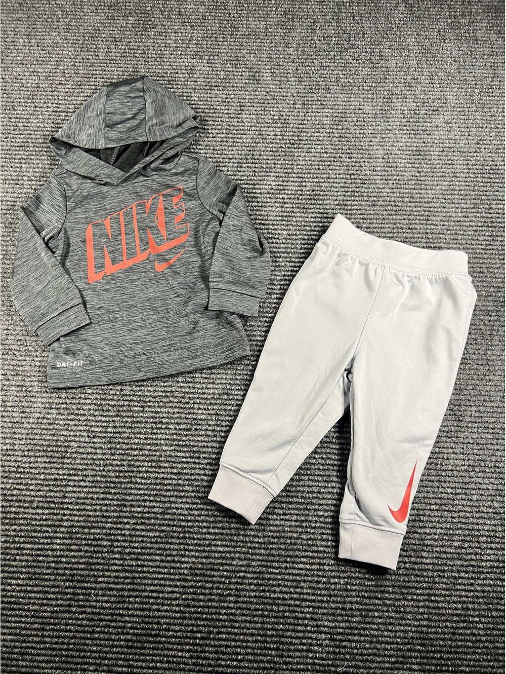 Nike Toddler Boys 12M Dri-Fit Hoodie and Sweatpants Set Gray and Gray w/Red Logo